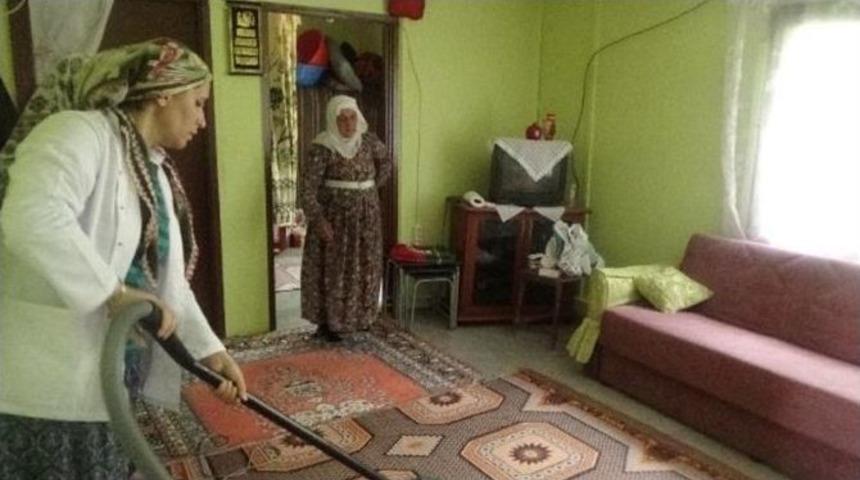 Sorgun&rsquo;da &ldquo;yaşlılarla Diz Dize&rdquo; Projesi