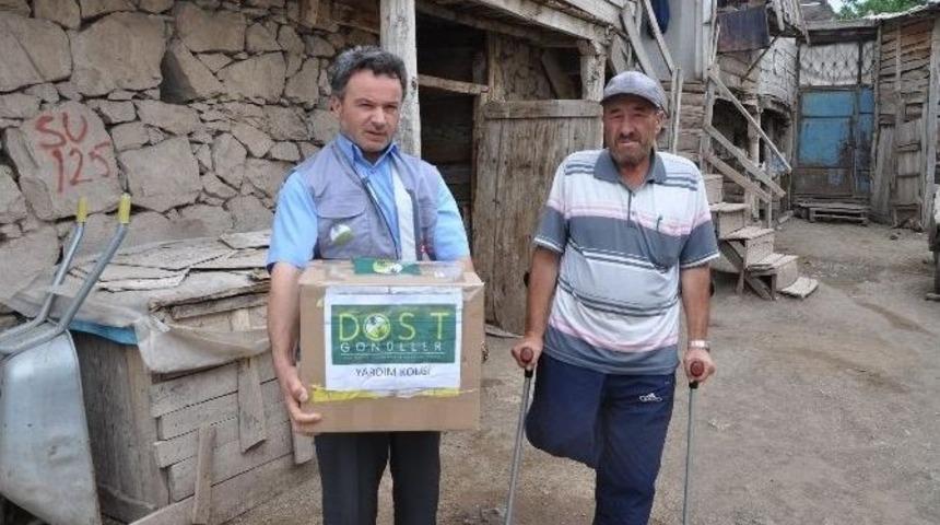 Dost G&ouml;n&uuml;ller Gıda Bankası Yardımlaşma Ve Dayanışma Derneği'nin Ramazan Yardımları S&uuml;r&uuml;yor