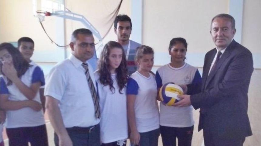 Sungurlu&rsquo;da Yaz Spor Okulları Eğitime Başladı