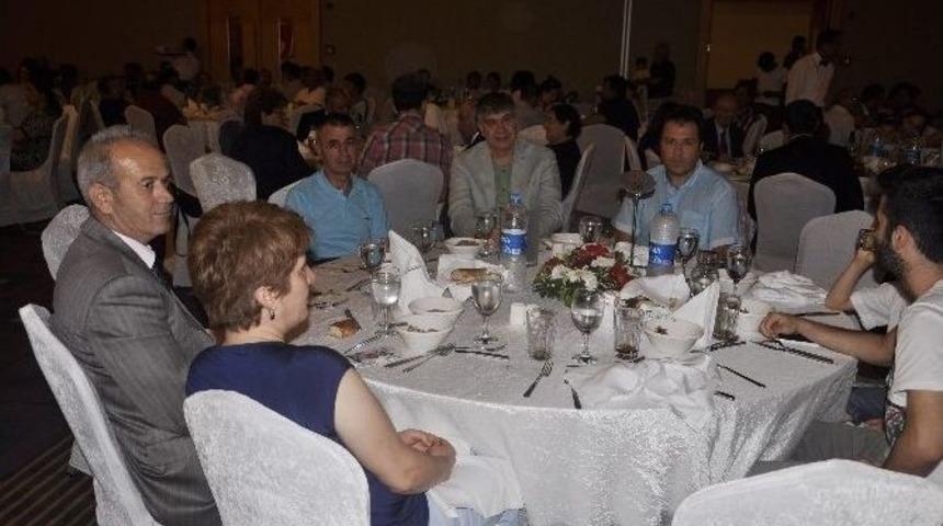 Antalya Valiliğinden Şehit Ve Gazi Ailelerine İftar