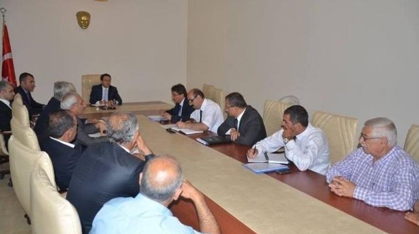 Erzincan&rsquo;da &Ccedil;ift&ccedil;ilerin Sorunlarına Kalıcı &Ccedil;&ouml;z&uuml;mler Aranıyor