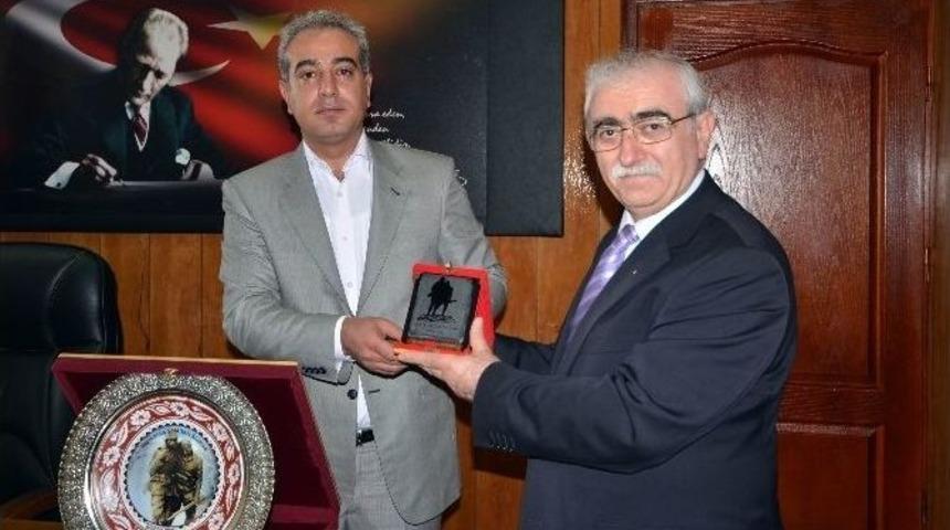 Bing&uuml;r S&ouml;nmez&rsquo;den Kaymakam G&uuml;rb&uuml;z&rsquo;e Ziyaret