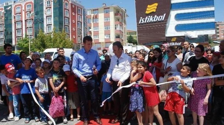 Yaz Spor Okulu Y&uuml;zme Kursu Eğitimleri Başladı