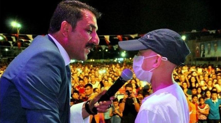 Ramazan Etkinliklerinde Latif Doğan R&uuml;zgarı