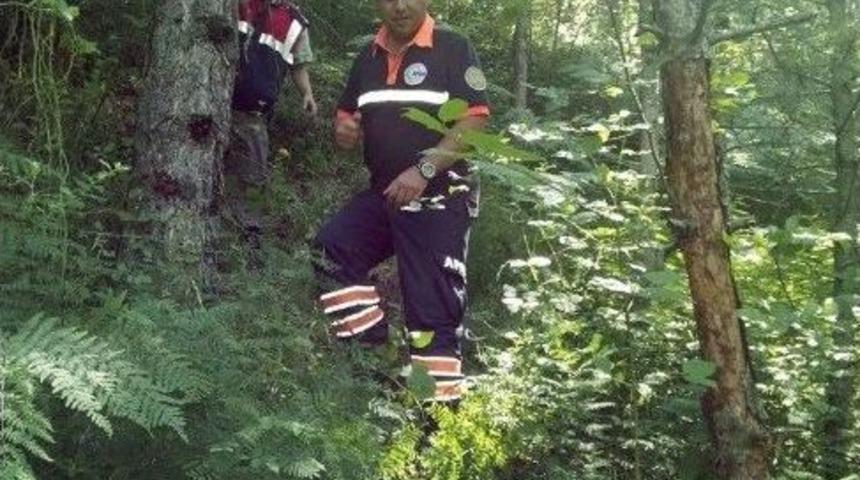 Yaşlı Kadın İki G&uuml;nd&uuml;r Kayıp