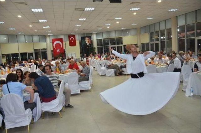 Akhisar Sebzeciler, Meyveciler Ve Seyyar Satıcılar Odası'ndan İftar