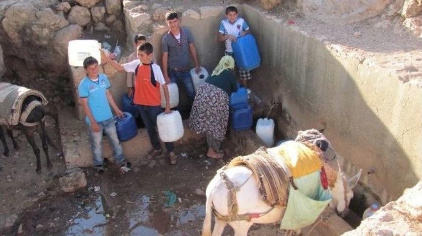 Sarıkaya K&ouml;yl&uuml;lerinin Eşeklerle İ&ccedil;me Suyu Taşıma &Ccedil;ilesi