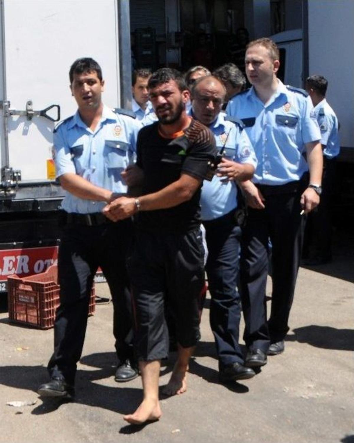 Sebze Halinde Kavga: İki Yaralı