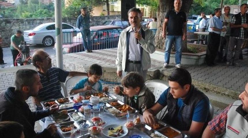 Gemlik Belediyesi&rsquo;nin Mahalle İftarları Devam Ediyor