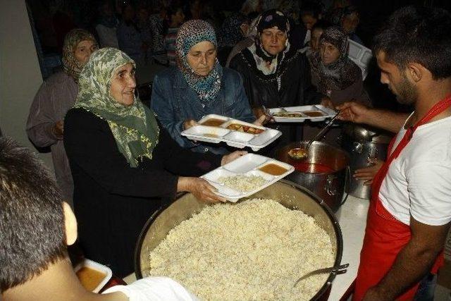 Ak Parti Bandırma Teşkilatından İftar Organizasyonu 1