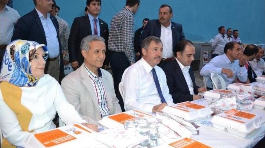 Ak Parti'den Geniş Katılımlı İftar