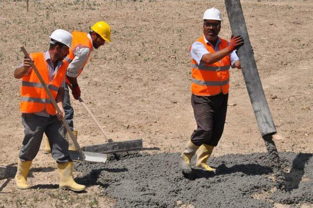 Akşehir'de Yunus Emre Camiinin Temeli Atıldı