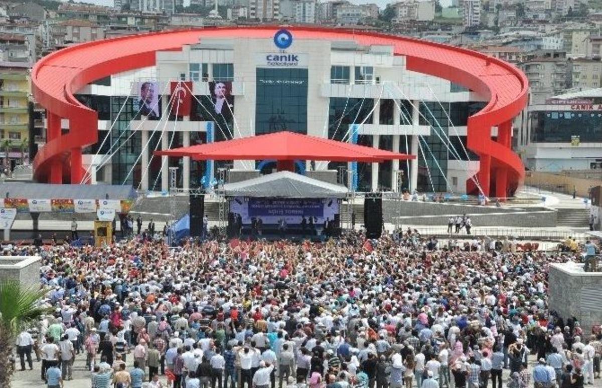 Başbakan Erdoğan, Ay-yıldızlı Binayı A&ccedil;tı