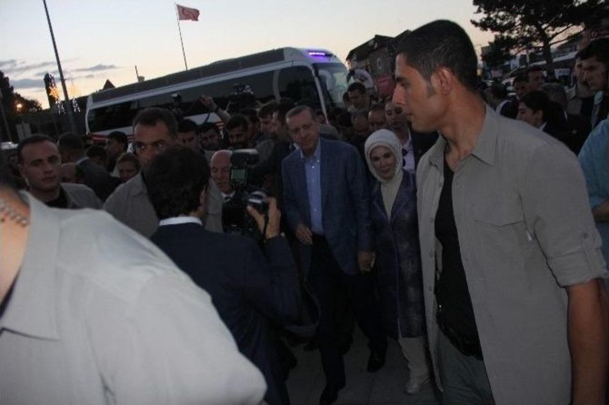 Başbakan Erdoğan Erzurum'da 5 Bin Kişiyle İftar Yaptı