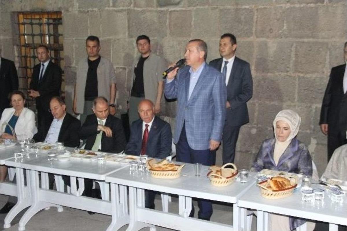 Başbakan Erdoğan Vatandaşlardan Cumhurbaşkanlığı Se&ccedil;iminde Destek İstedi