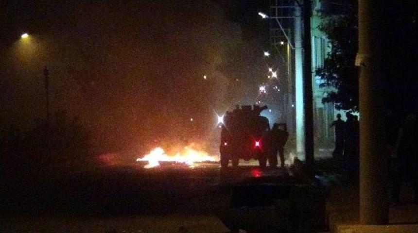 Nusaybin'de İzinsiz G&ouml;steriye Polis M&uuml;dahale Etti