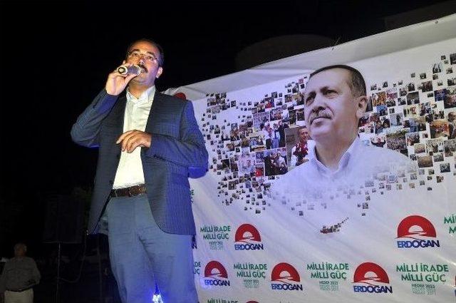 Ak Parti Uşak, Atapark’ta İftar Düzenledi