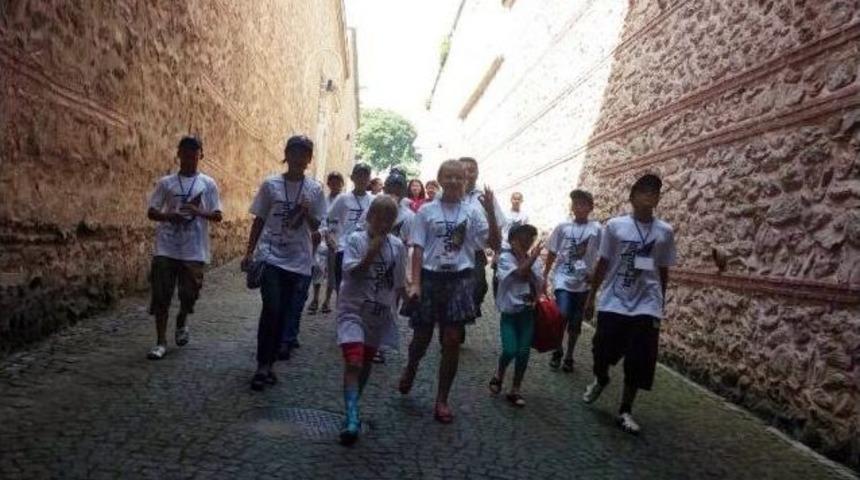 Kırgızistanlı Yetim Çocuklara İstanbul Gezisi