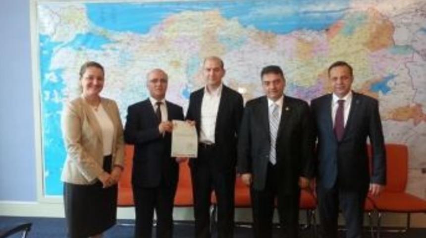 Ak Parti Vize İl&ccedil;e Başkanı Belirlendi