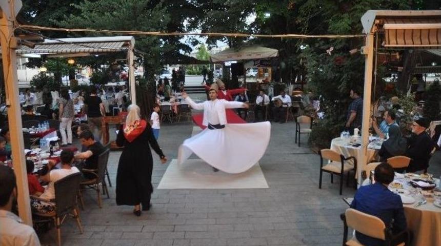 Semazen Eşliğinde İftar