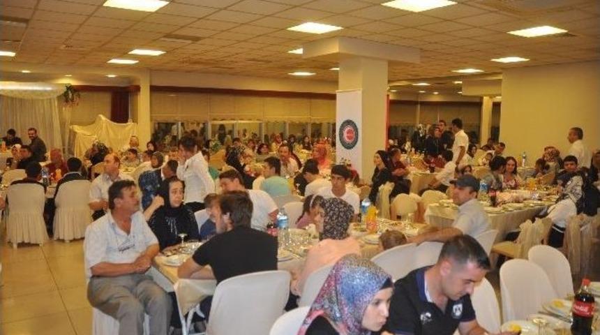 &Ouml;z İplik-iş &Uuml;yeleri İftarda Buluştu