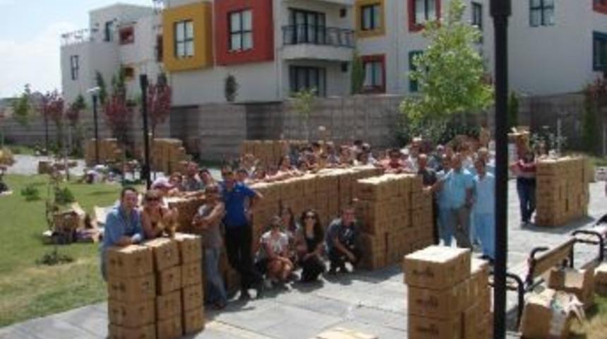 L&ouml;sev'den Binlerce Aileye Yardım Kolisi