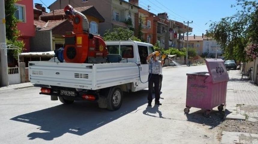 Tavşanlı'da Haşereyle M&uuml;cadele