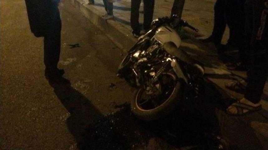 Van'da 2 Ayrı Trafik Kazası; 3 Yaralı