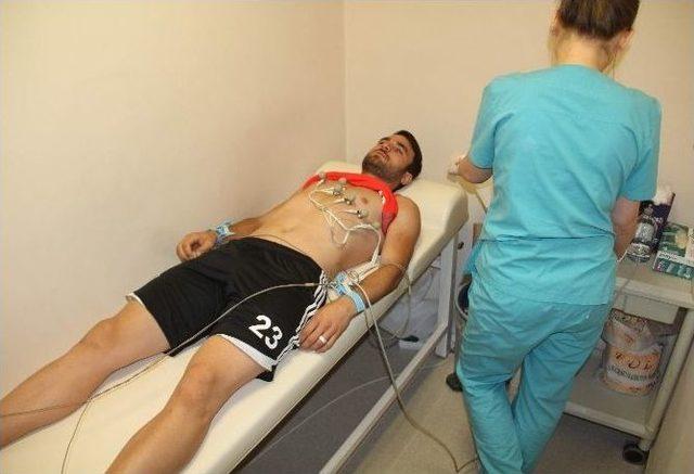 Kardemir Karabükspor’da Futbolcular Sağlık Kontrolünden Geçti