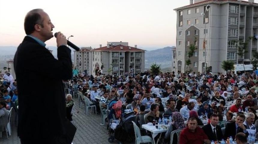 7&rsquo;den 70&rsquo;e Herkes Mahalle İftarında Buluştu