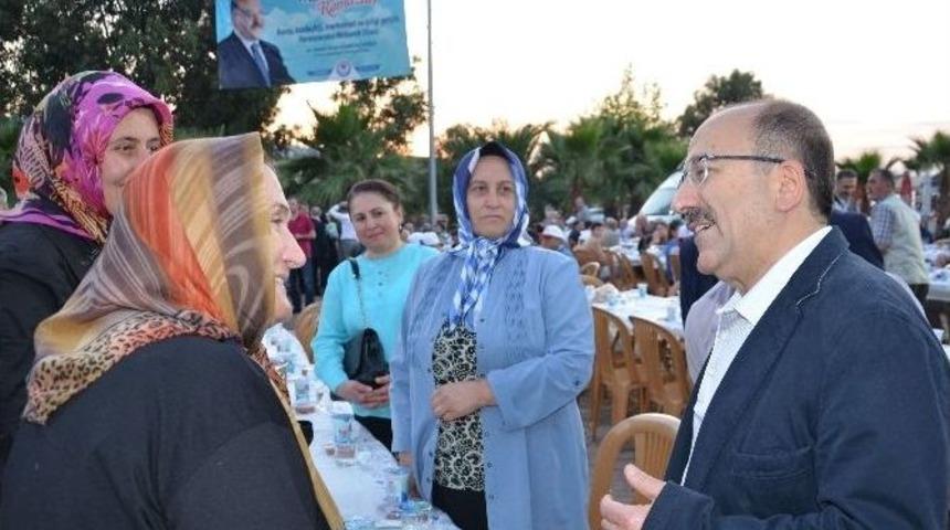 Trabzon B&uuml;y&uuml;kşehir Belediyesi&rsquo;nin İftar Programları S&uuml;r&uuml;yor