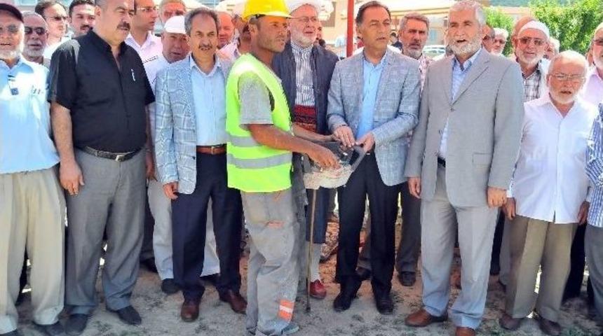 Akşehir Yunus Emre Camisinin Temeli Atıldı
