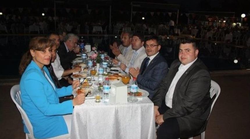 Bartın Ak Parti Teşkilatından Anlamlı İftar