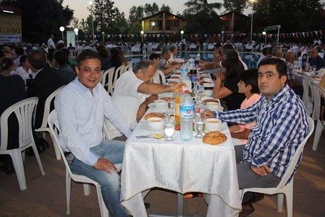 Bartın Ak Parti Teşkilatından Anlamlı İftar