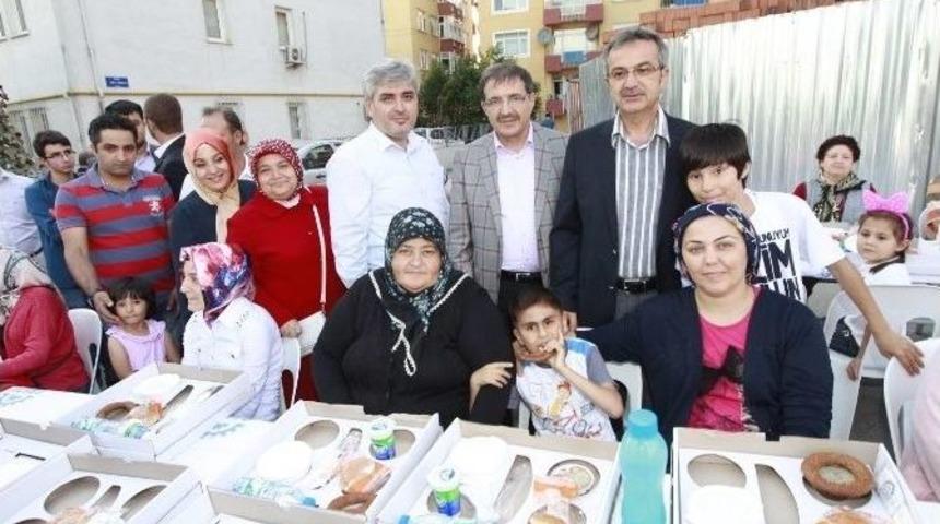Bereket Sofraları K&ouml;şkl&uuml;&ccedil;eşme'de Kuruldu