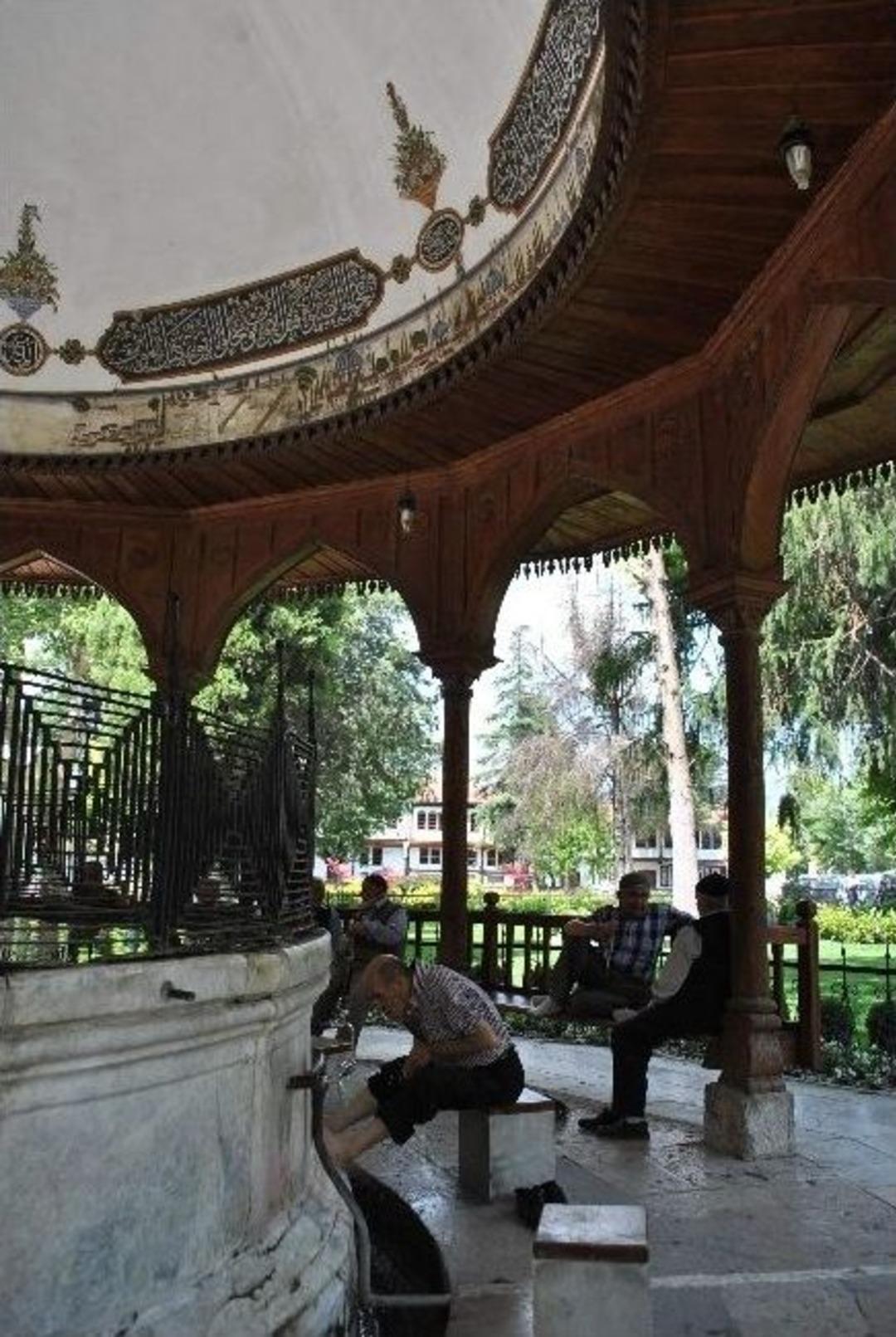 İstanbul Minyat&uuml;rl&uuml; Şadırvan