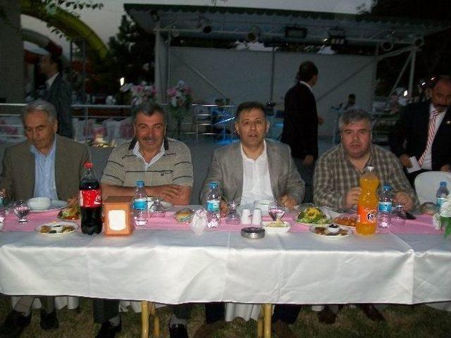 Eskişehir'deki Sivrihisarlılar 'iftar Yemeğinde' Buluştular