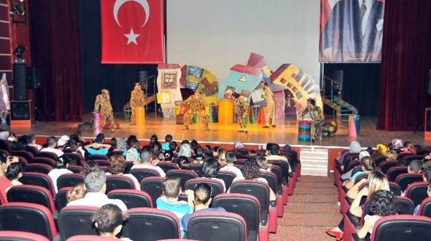 Akşehirli &Ccedil;ocuklar Tiyatroya Doyacak