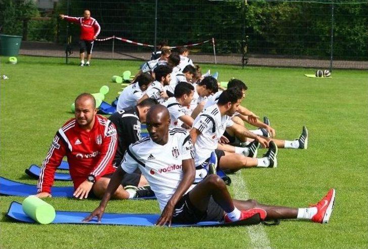 Beşiktaş Yeni Sezon Hazırlıklarını Sürdürüyor G3