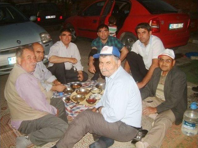 Köy Geleneklerini Devam Ettiriyorlar 1