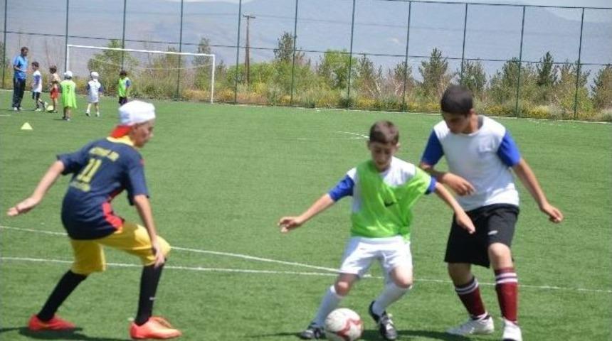 Erzurum Ghsim&rsquo;den Yaz Futbol Okulu