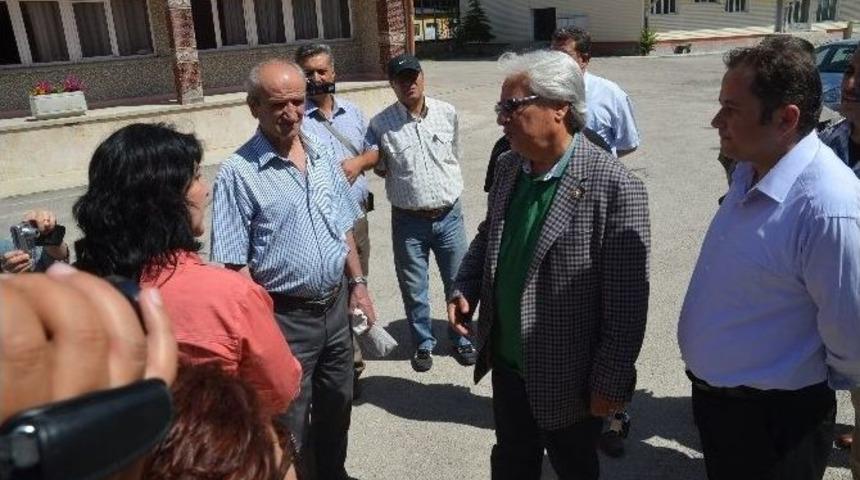 Afyonkarahisar&rsquo;da Kız İmam Hatip Lisesi Protestosu