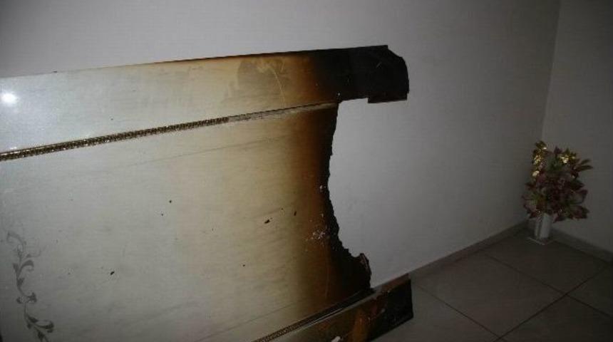 3 Yaşındaki &Ccedil;ocuk Evi Yakıyordu