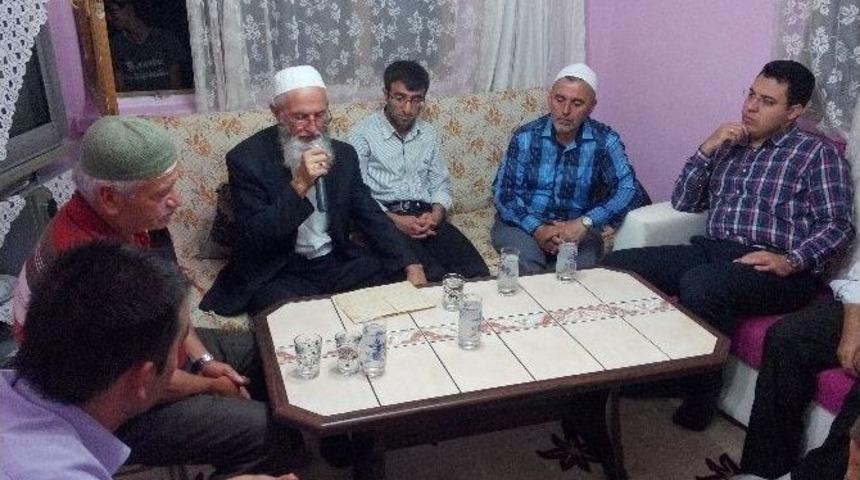 Yığılca Kaymakamı &Ouml;zcan Asar K&ouml;y&uuml;nde