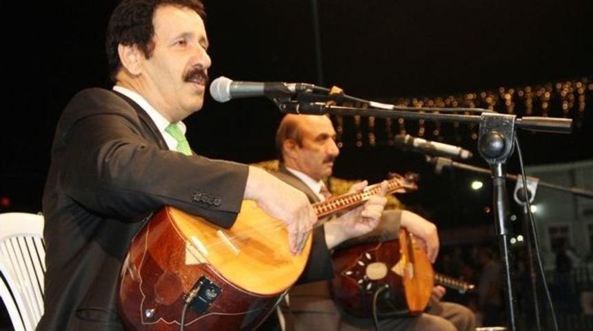 Kağıthaneliler "aşıklar Atışması" İle Eğlenceye Doydu