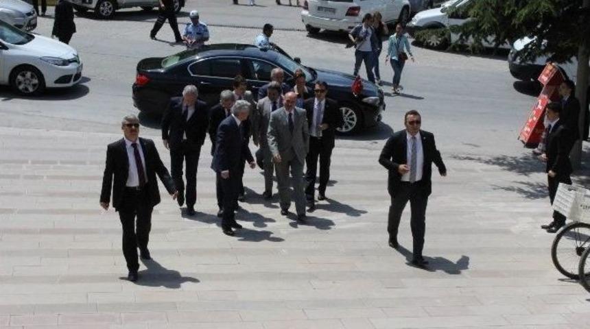 Bakan M&uuml;ezzinoğlu Eskişehir&rsquo;de