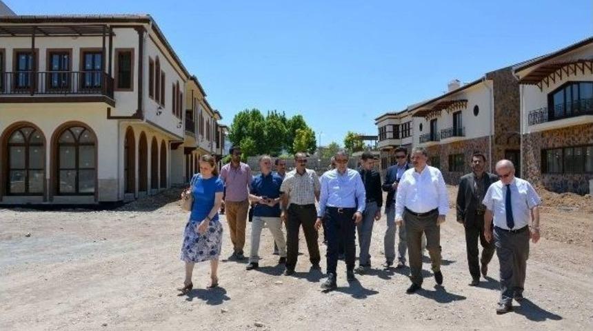 Sanat Sokağı Ve Galerisi&rsquo;nin Y&uuml;zde 90&rsquo;ı Tamamlandı