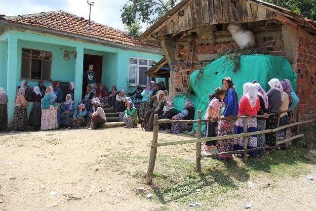 Üzerine İnşaat Kolonu Düşen 6 Yaşındaki Çocuk Hayatını Kaybetti