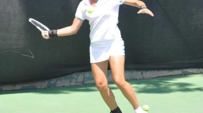 1. Uluslararası Bayanlar Balıkesir Tenis Turnuvası Başladı