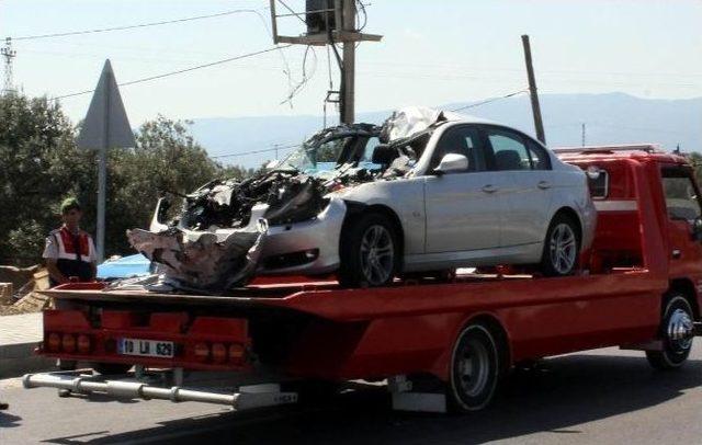 Tatil Yolunda Trafik Kazası: 4 Yaralı 1